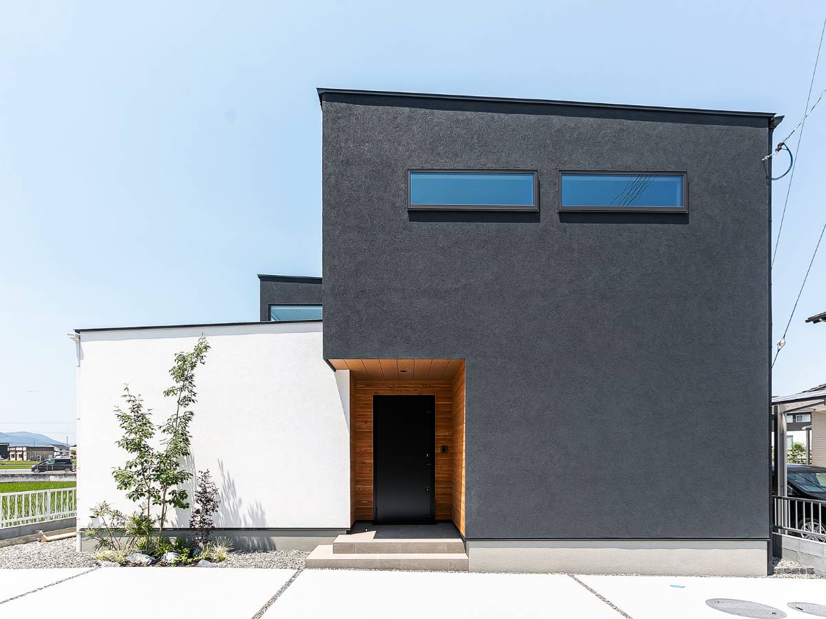 福山市・倉敷市の景観に馴染むナチュラルハウスの注文住宅外観